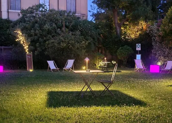 Bed & Breakfast Riari Garden